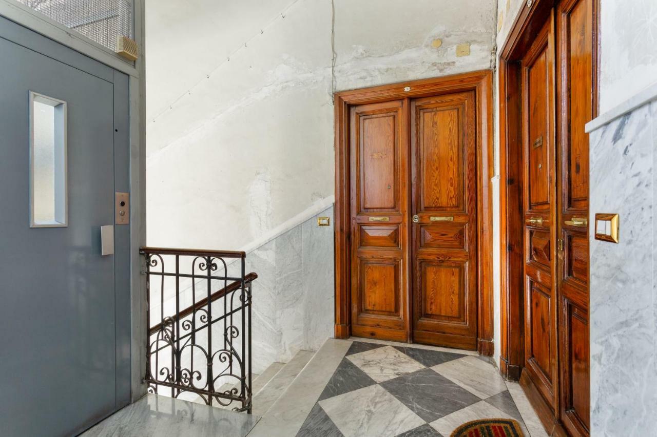 La Smorfia Napoli Nápoles Exterior foto